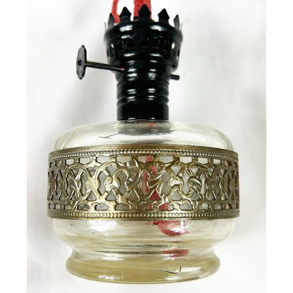 Vtg Miniature Clear Glass Oil Lamp Silver Metal Lattice Accent 8.5” Hong Kong - Picture 2 of 6